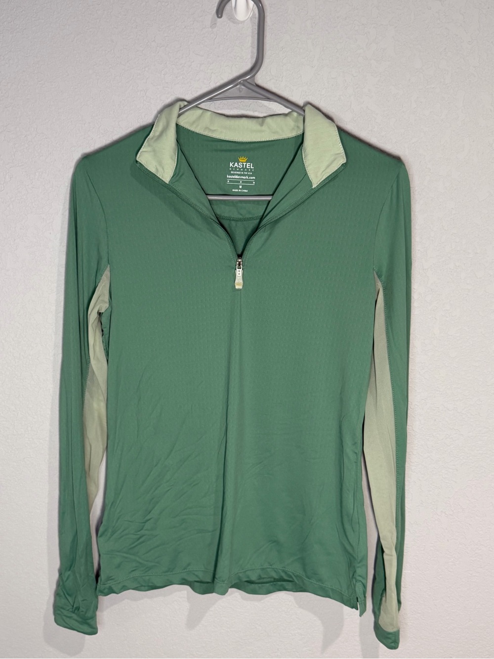 Kastel London Women's Green Quarter-Zip Performance Top